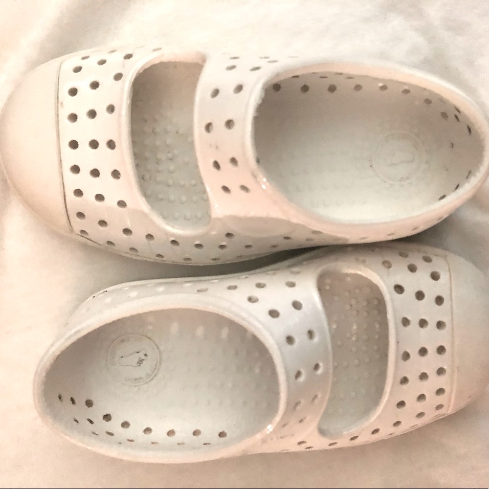 Size 6 Toddler Native Shoes
